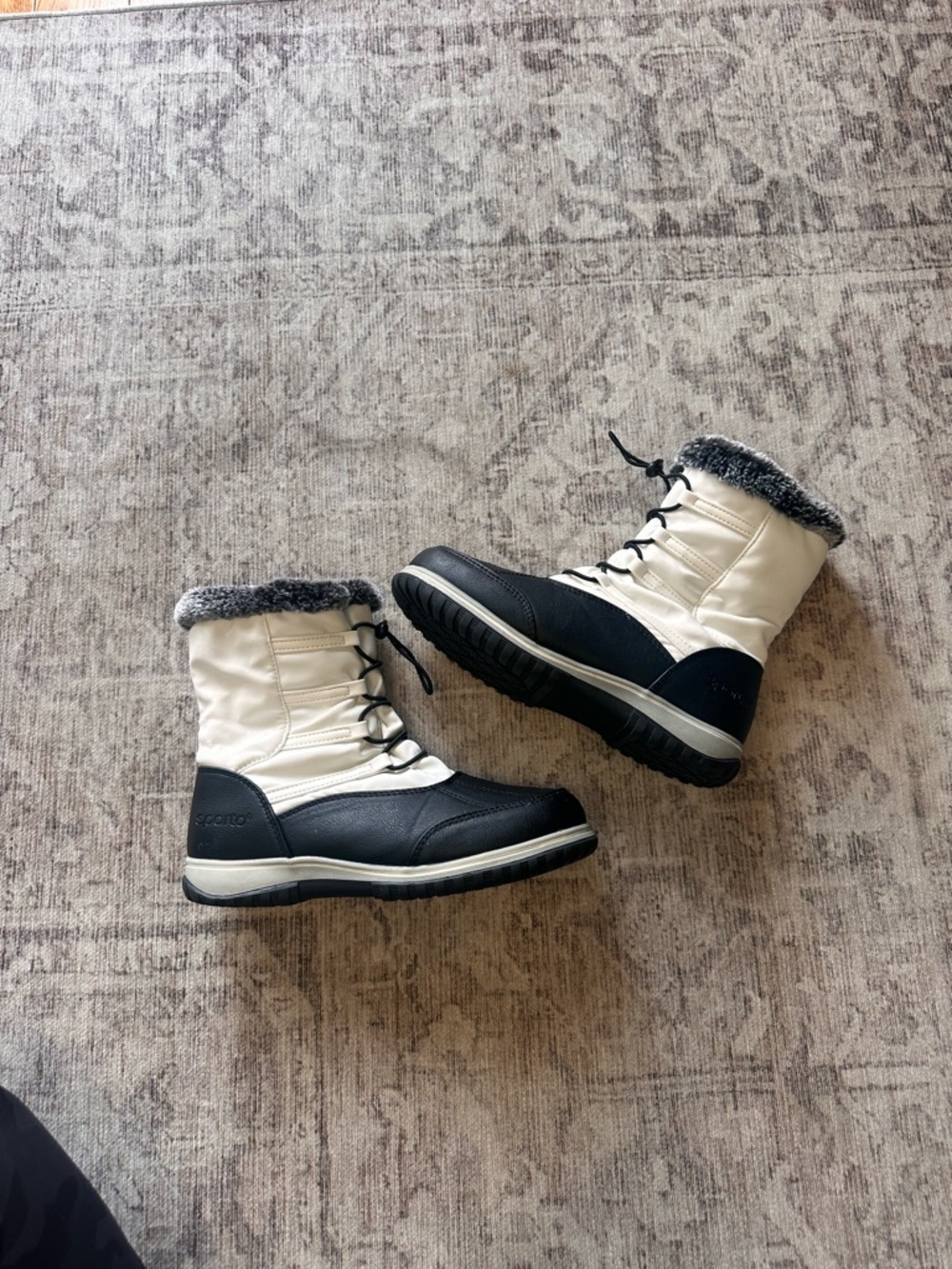 Sporto Black and Cream Women's Insulated Lace-Up Winter Boots